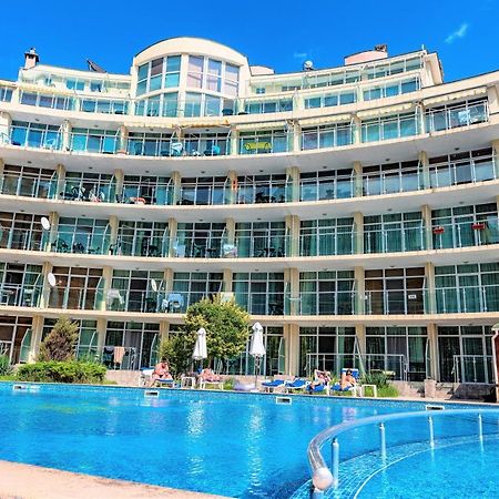 Julia Family - Menada Apartments サニービーチ エクステリア 写真